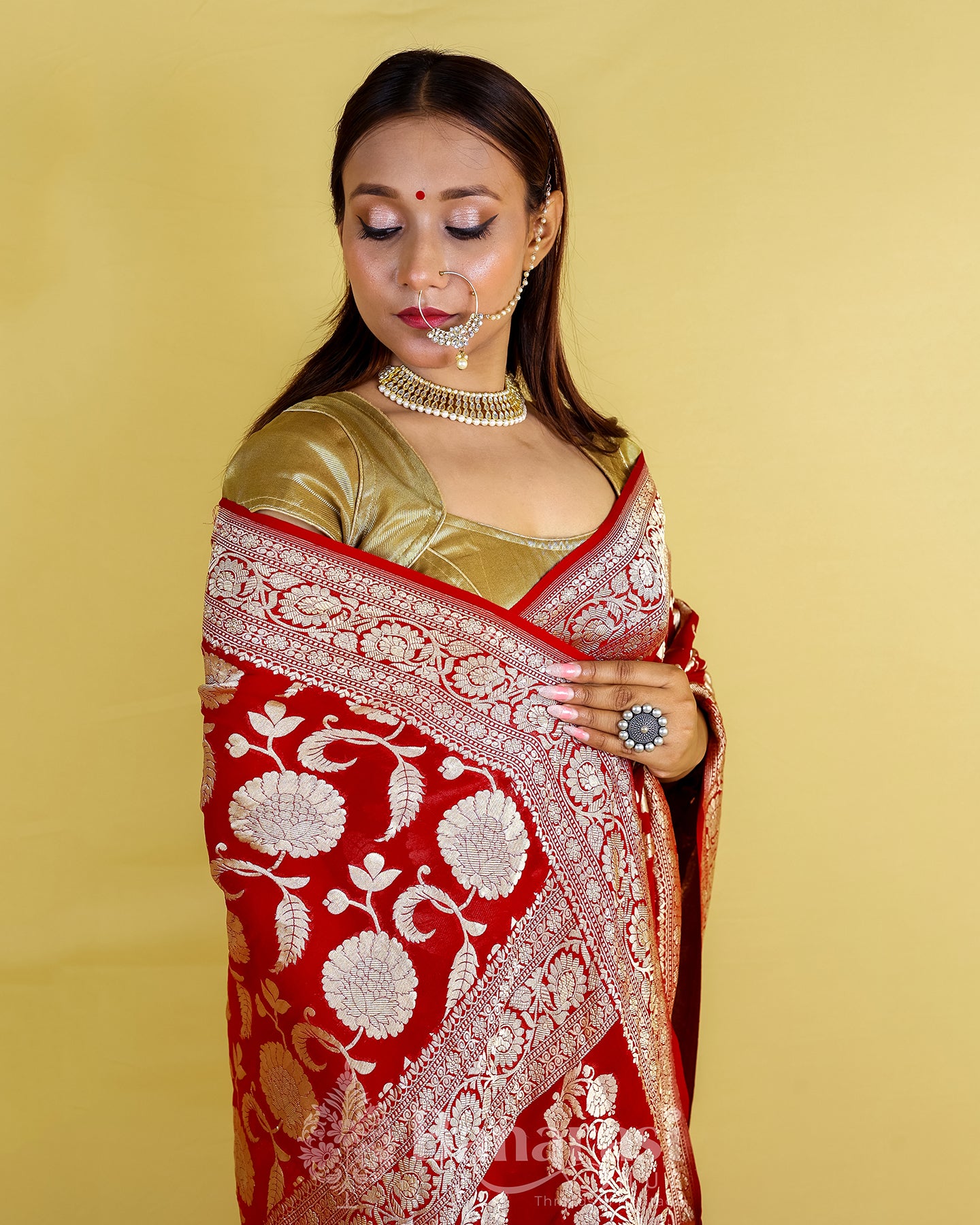 Maroon Floral Handwoven Khaddi Banarasi Georgette Silk Saree