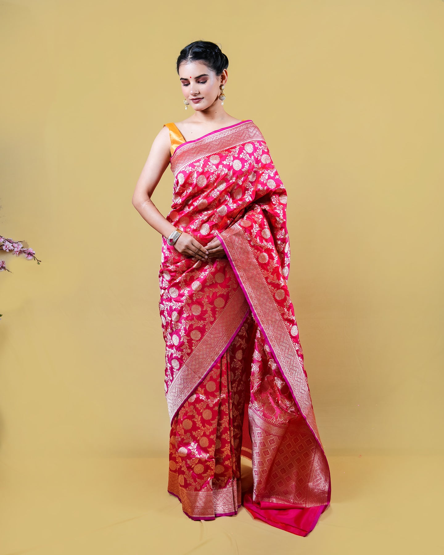 Reddish Pink Floral Katan Banarasi Silk Saree