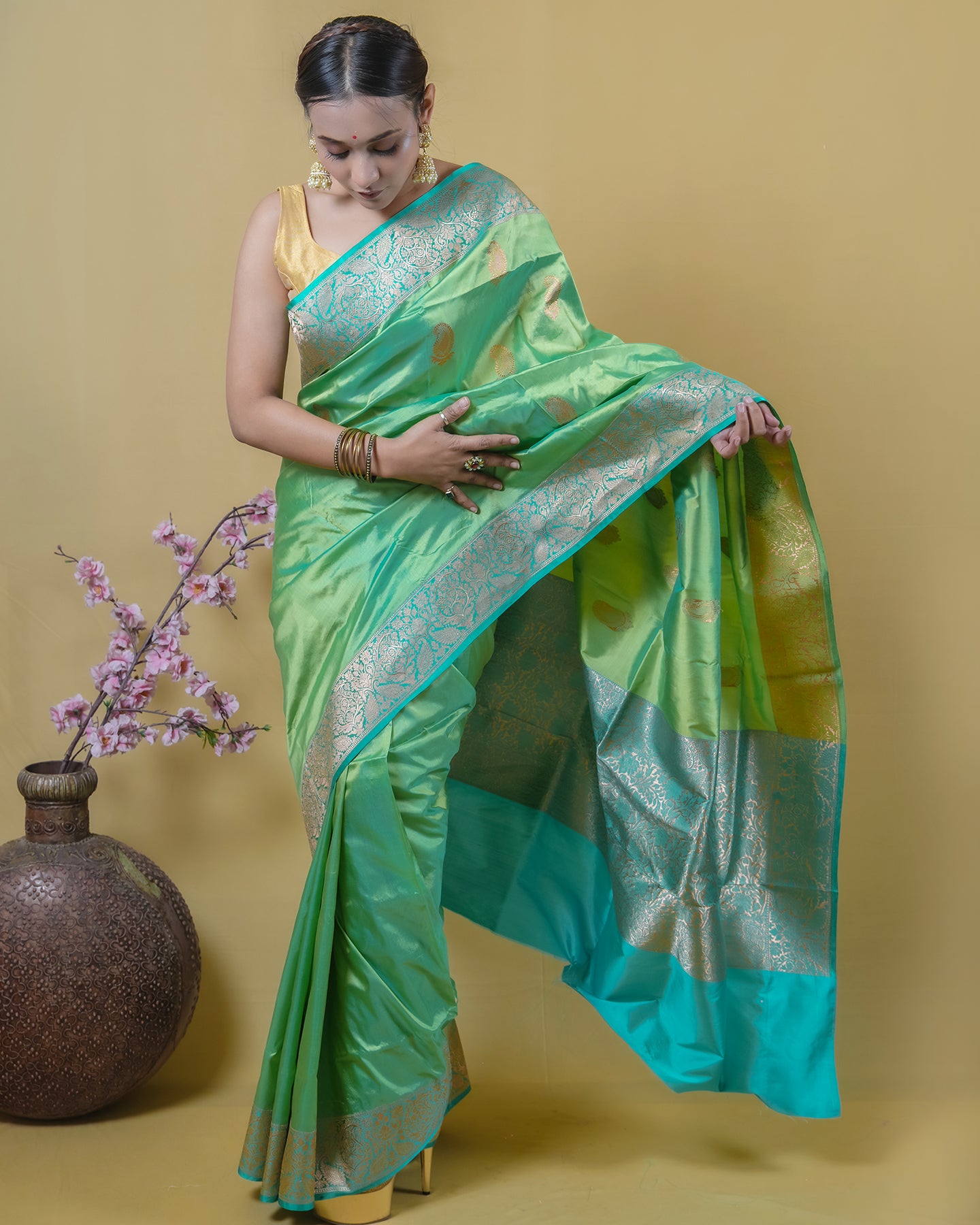 Pista Sea Green Kairi Buta Katan Banarasi Silk Saree