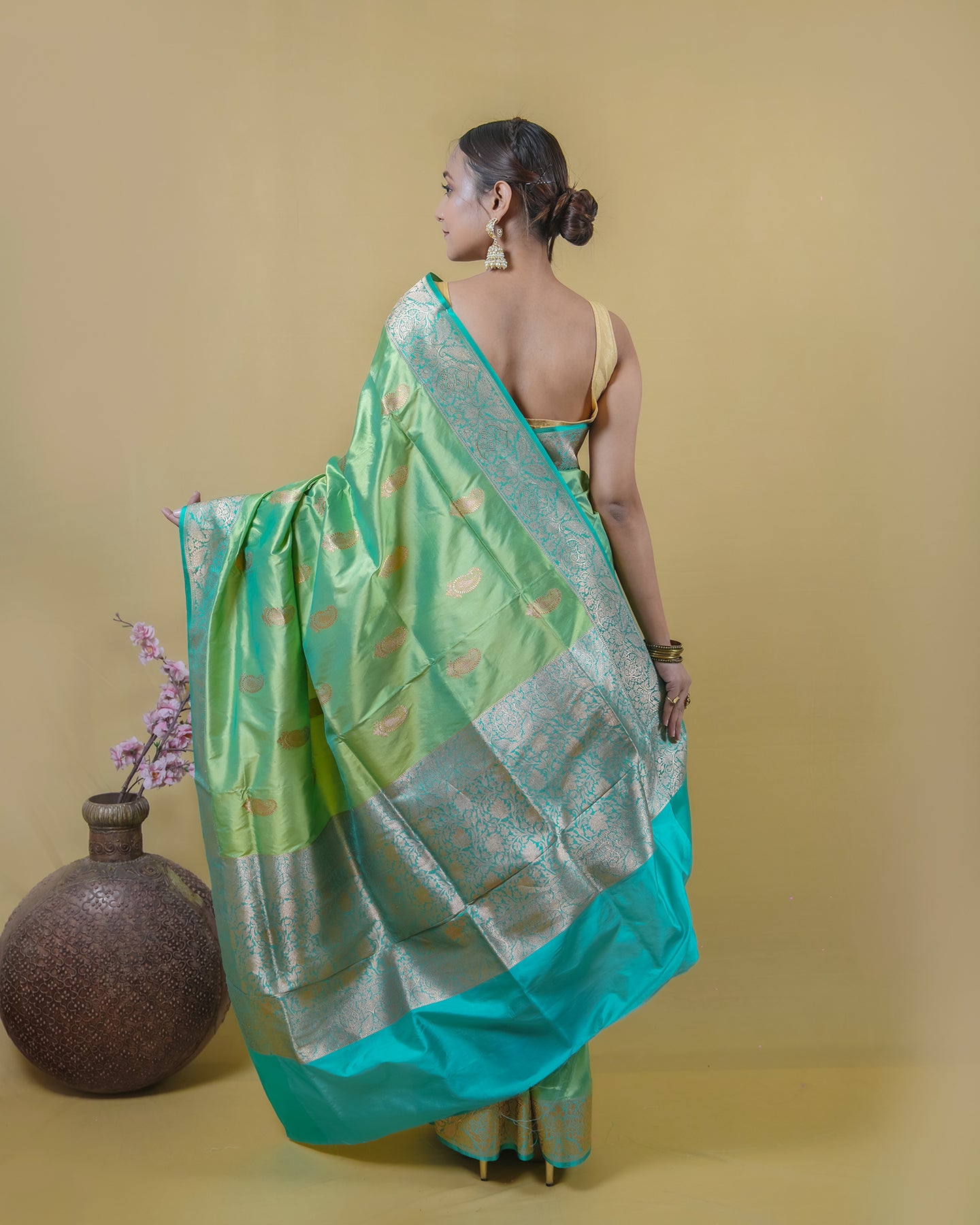 Pista Sea Green Kairi Buta Katan Banarasi Silk Saree