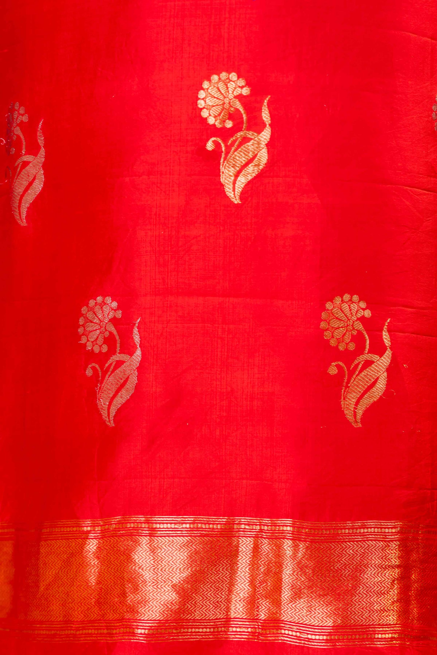 Red Chiniya Silk Suit With Black Lace Dupatta