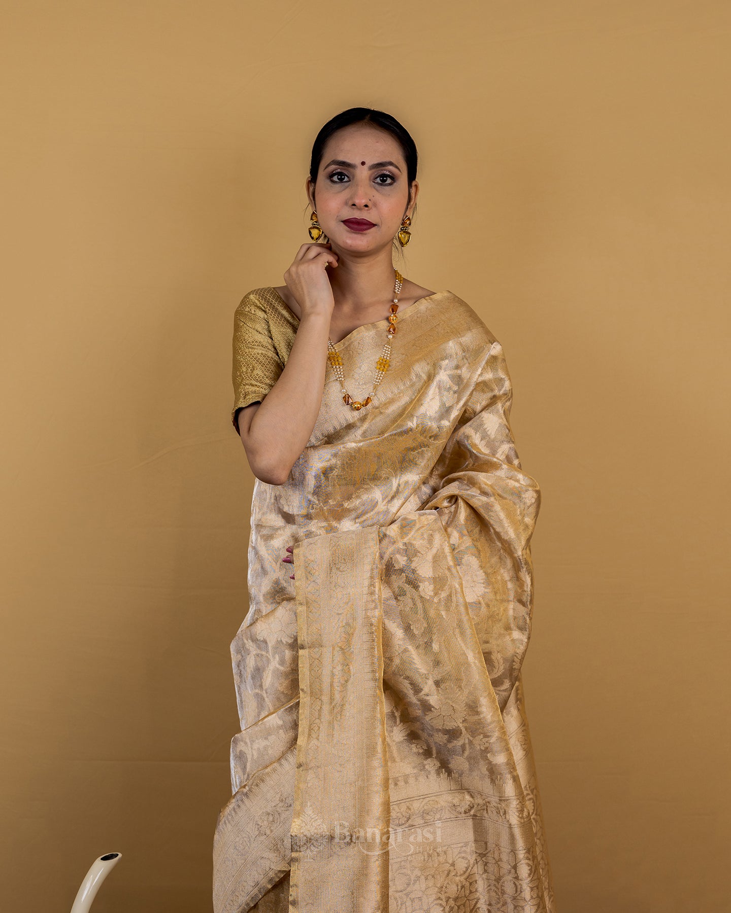 Beige Floral Jaal Handwoven Tissue Banarasi Silk Saree