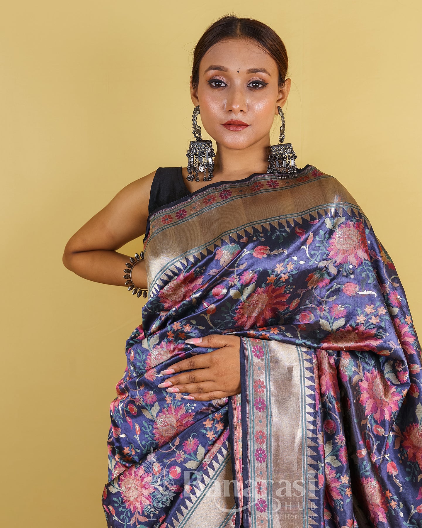 Grey Multi Jamdani Floral Katan Banarasi Silk Saree