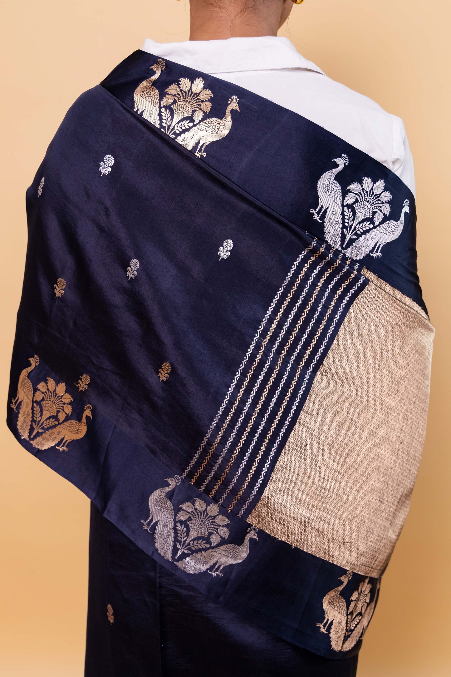 Black Sona Rupa Raw Mango Silk Saree