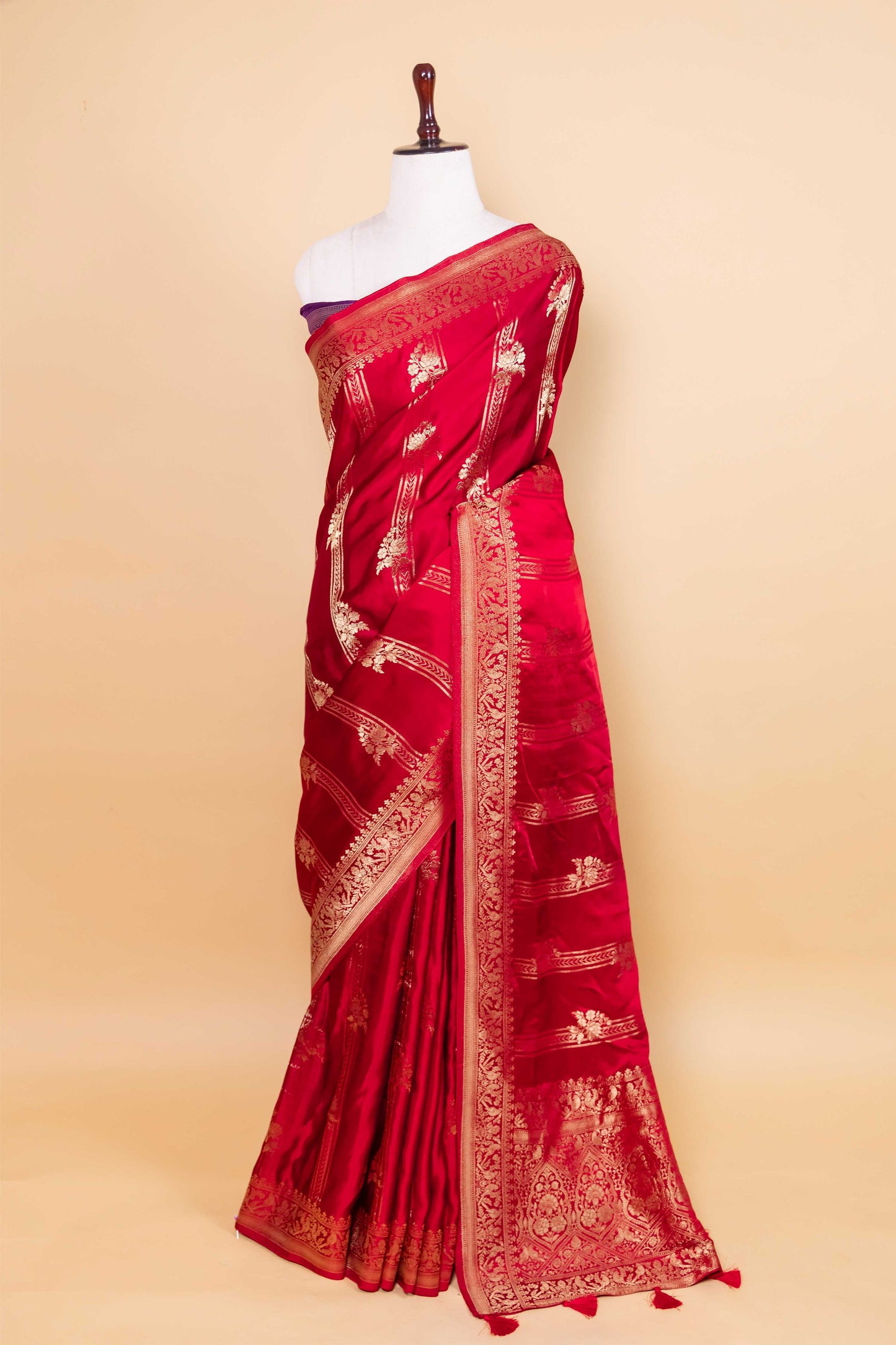 Red Floral Weaving Satin Silk Saree