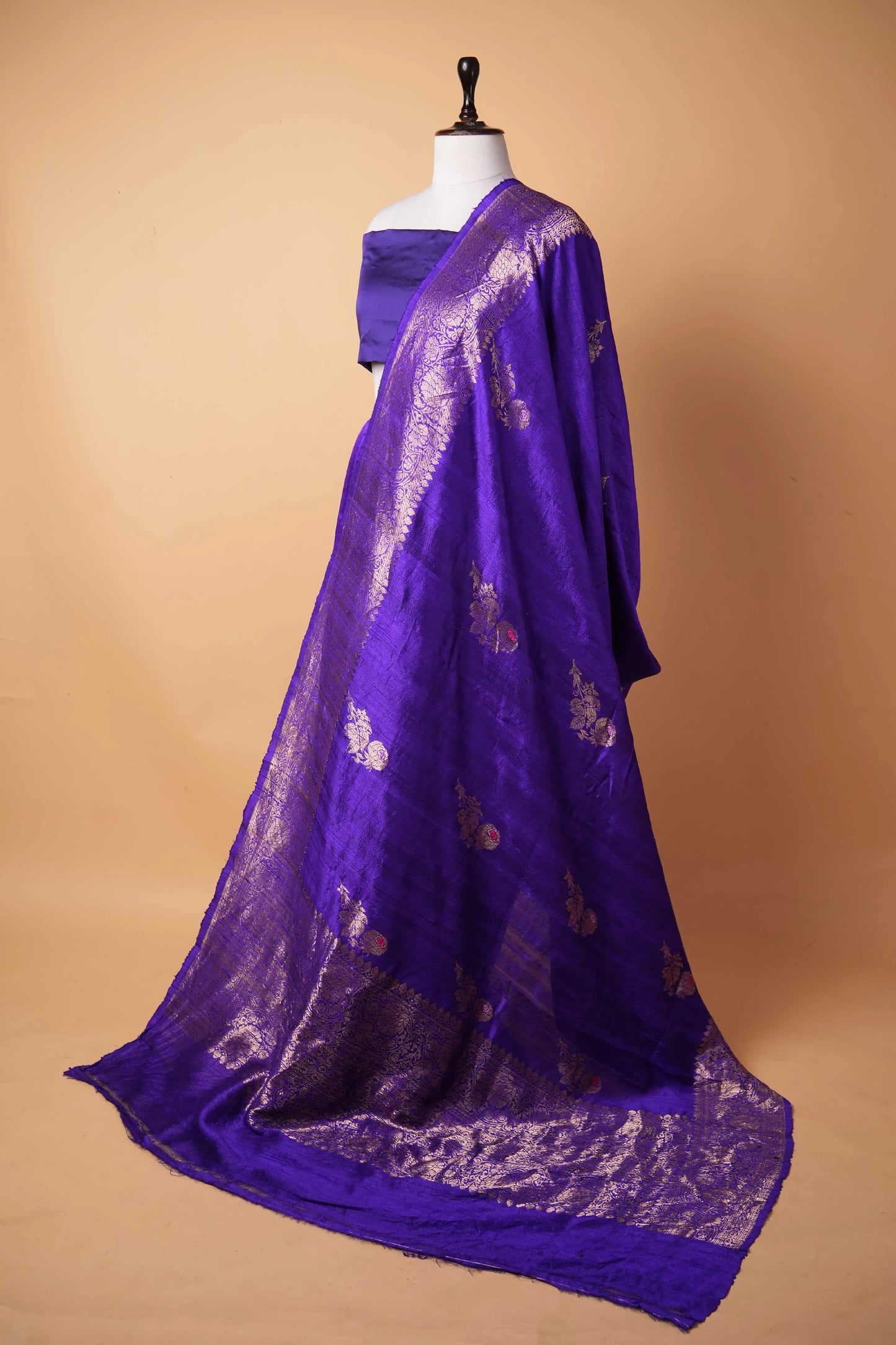 Purple Handwoven Raw Silk Saree