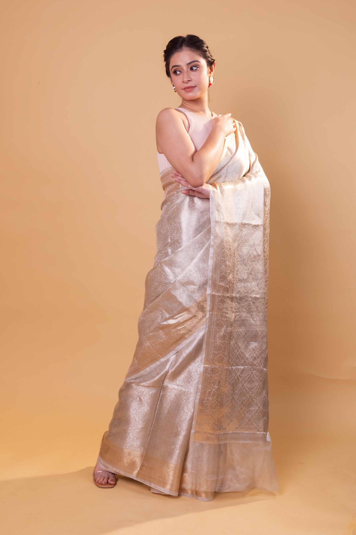White Sona Rupa Tanchoi Pure Tissue Silk Saree