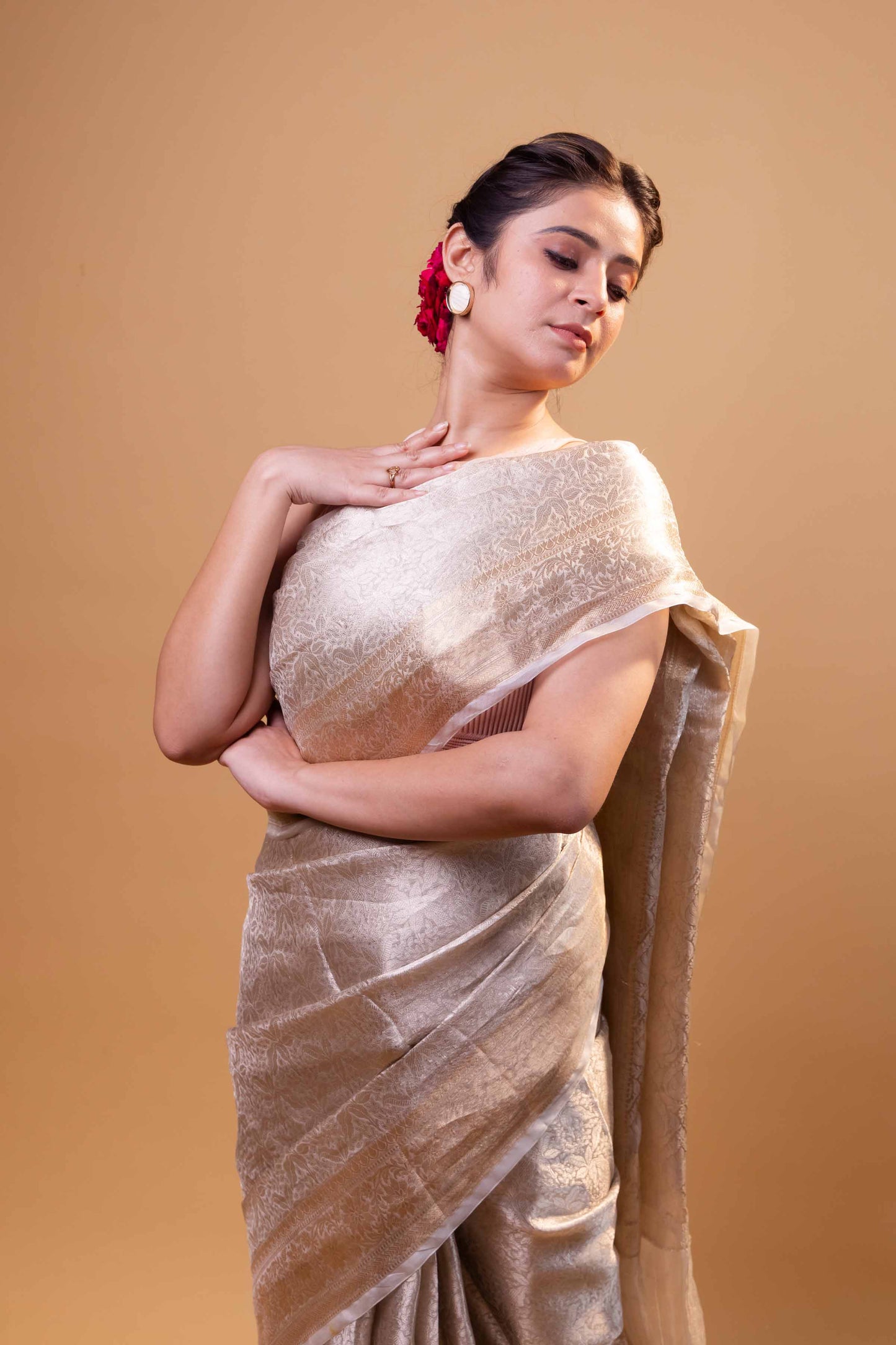 White Sona Rupa Tanchoi Pure Tissue Silk Saree