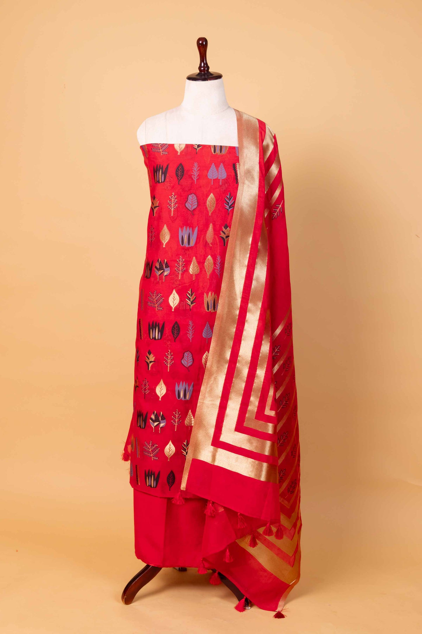 Red  Floral Weaving Chanderi Suit