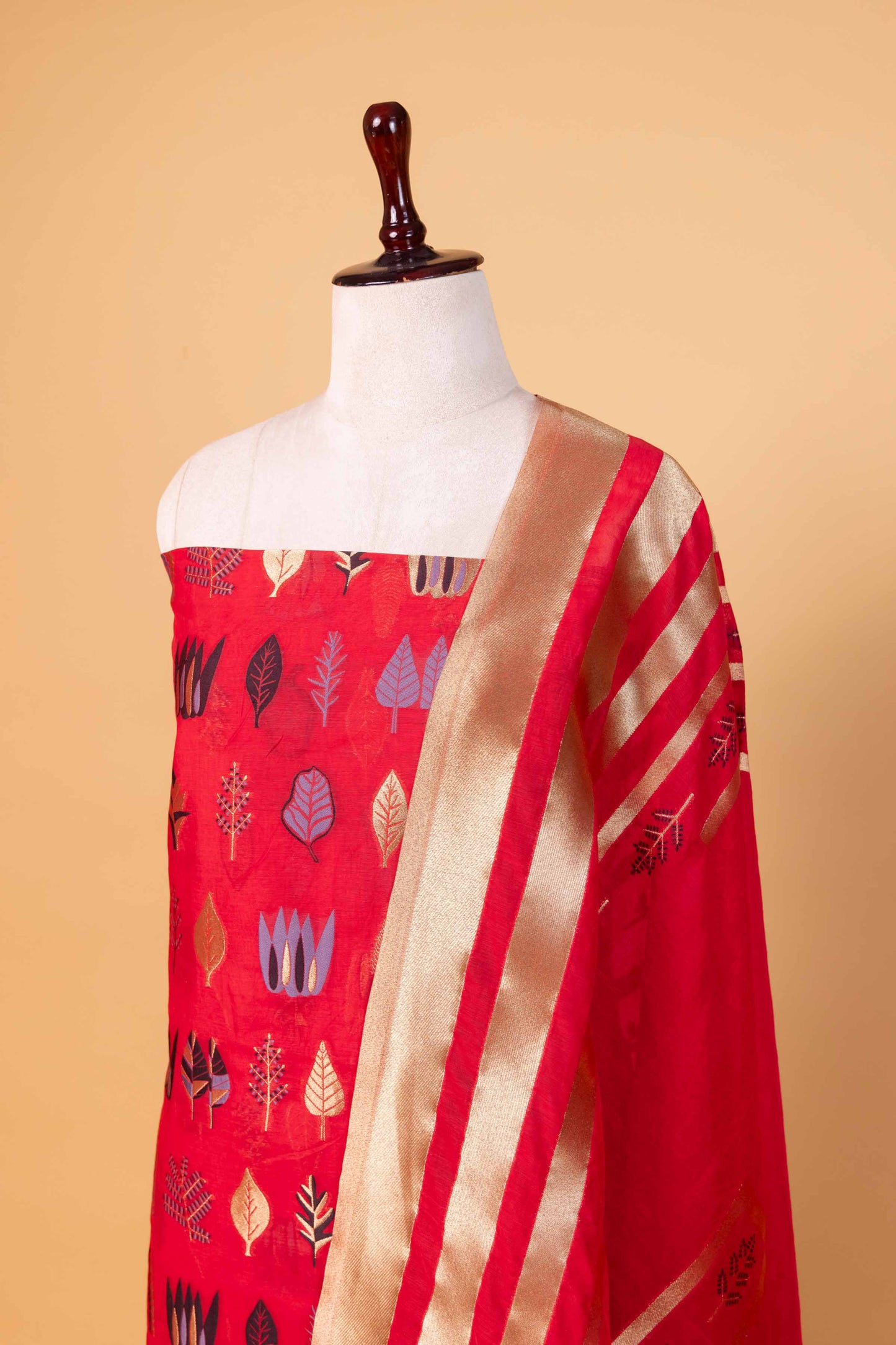 Red  Floral Weaving Chanderi Suit
