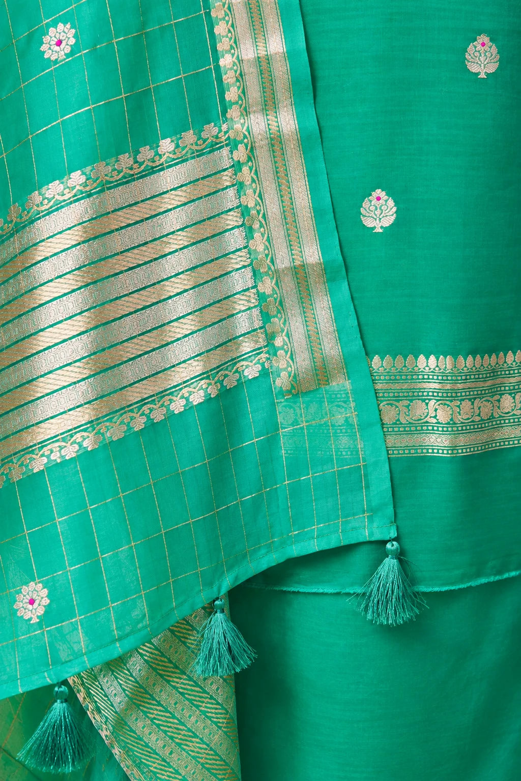 Sea Green Organza Handwoven Suit