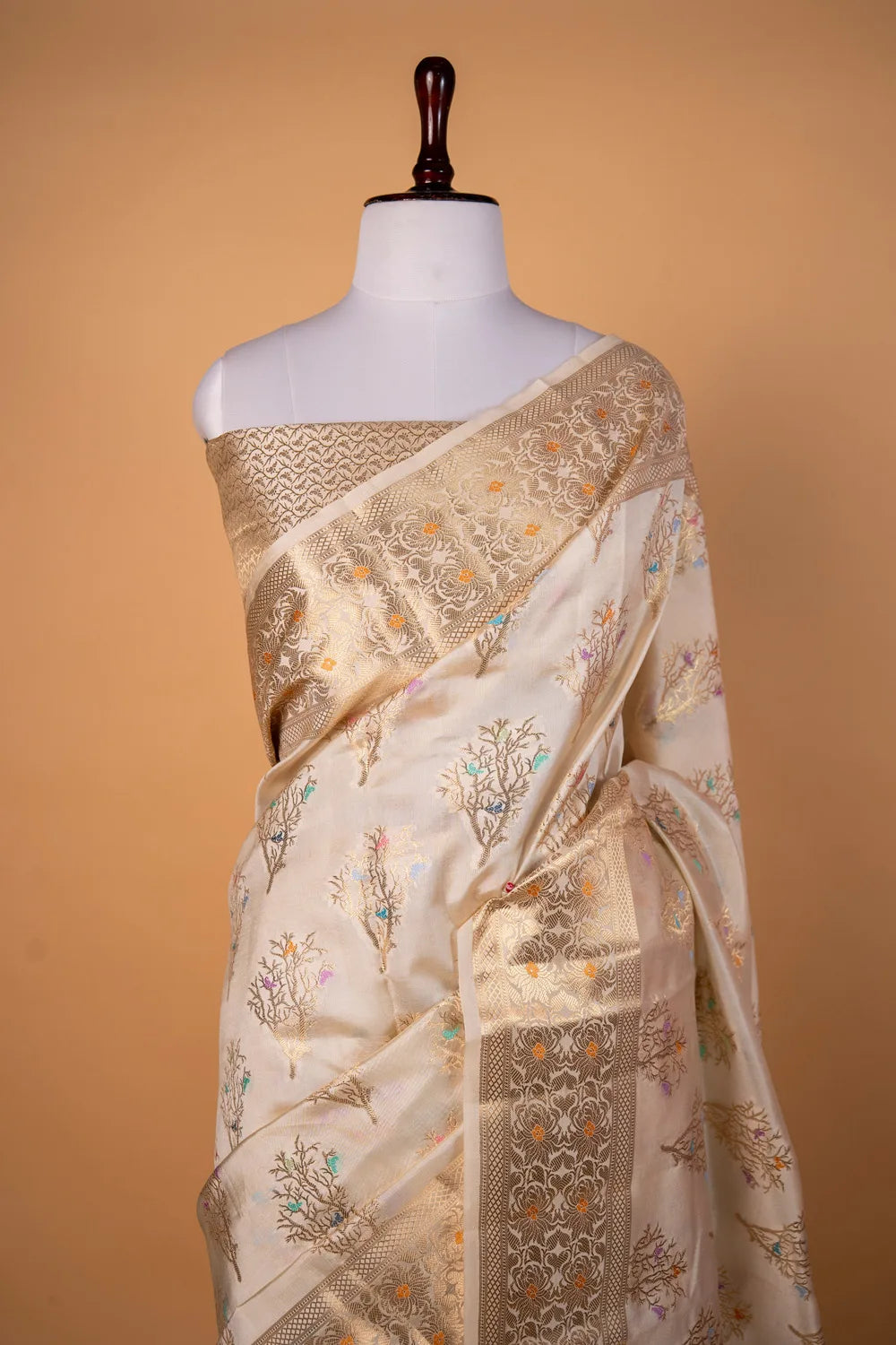 Cream Meenedar Chiniya Silk Saree