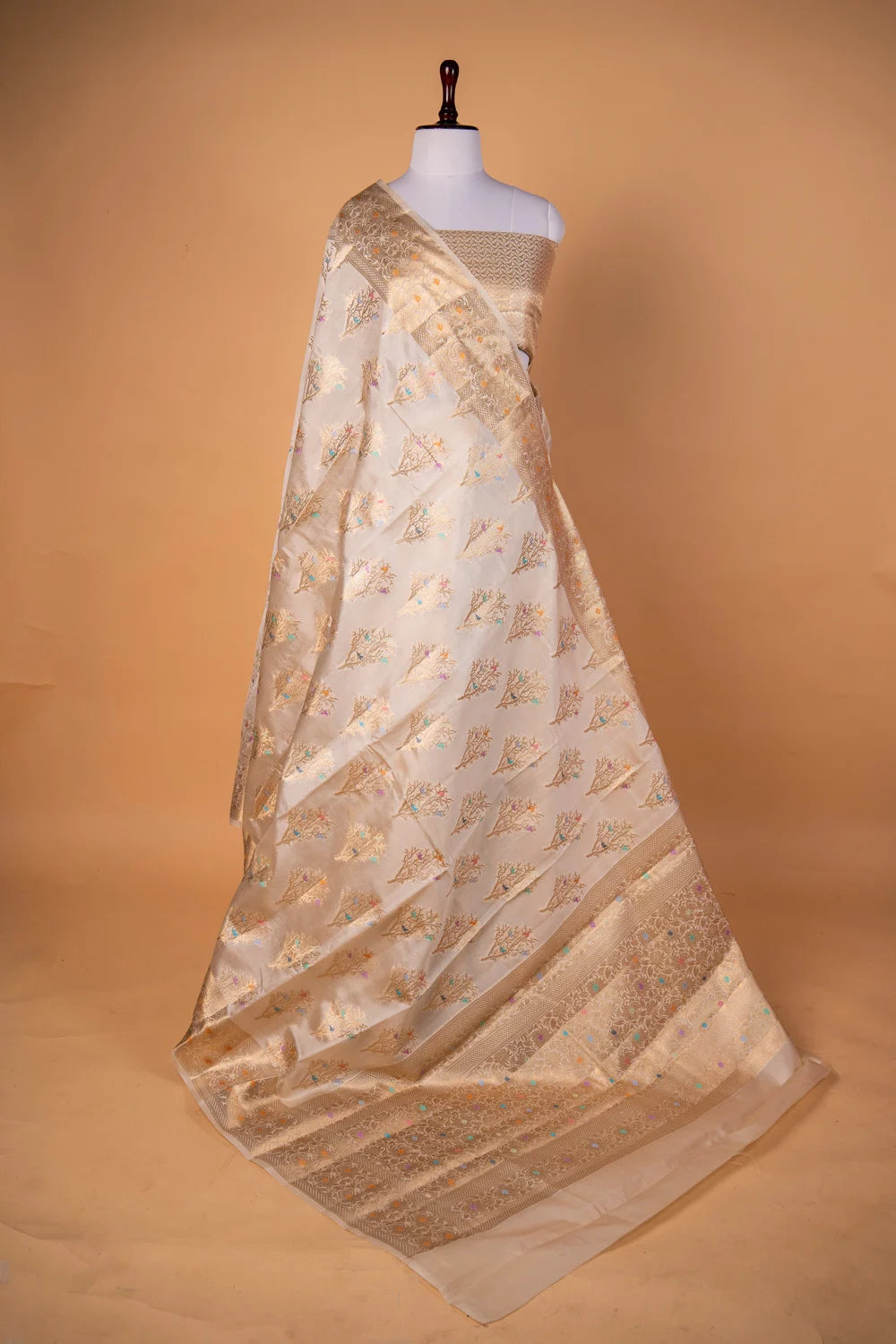Cream Meenedar Chiniya Silk Saree